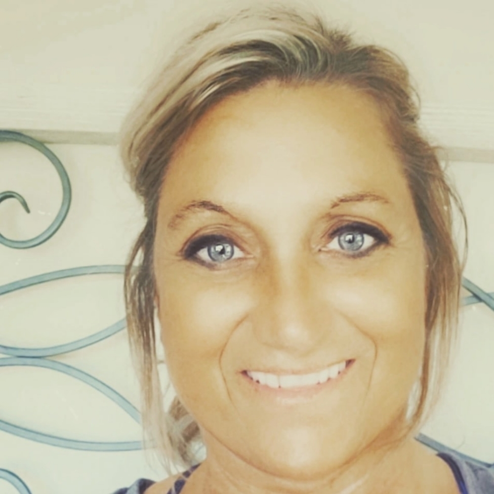 Meet your Posher, Connie